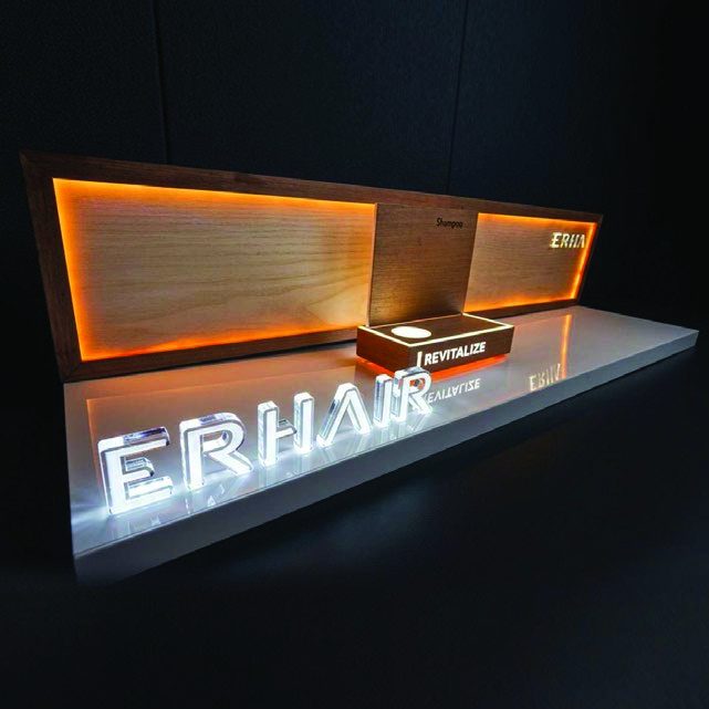 Glorifier display akrilik dan kayu dengan LED untuk modern trade